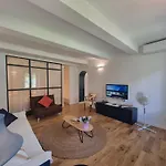 House Blu Capolungo By World Janov